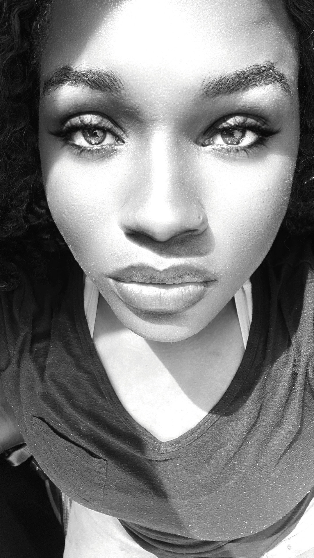 MIAMOR black and white close up